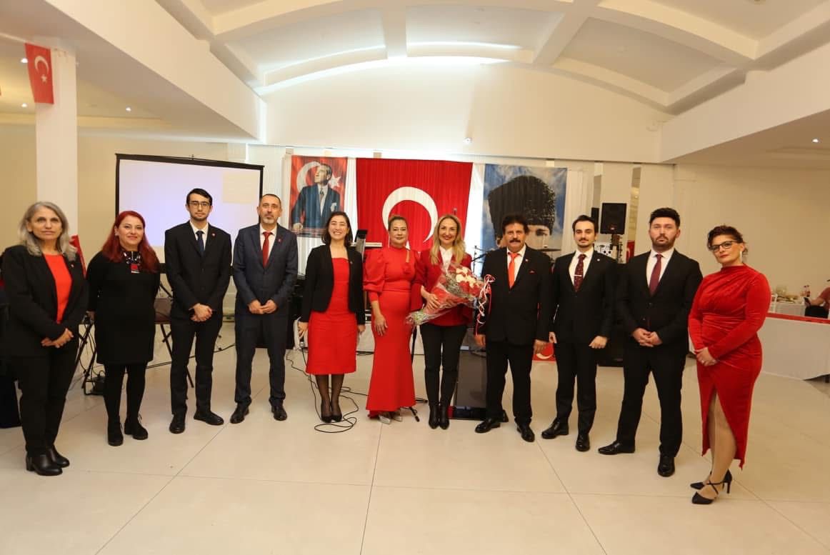 Cumhuriyetimizin 101. Yılı Amsterdam’da Gurur ve Coşkuyla Kutlandı