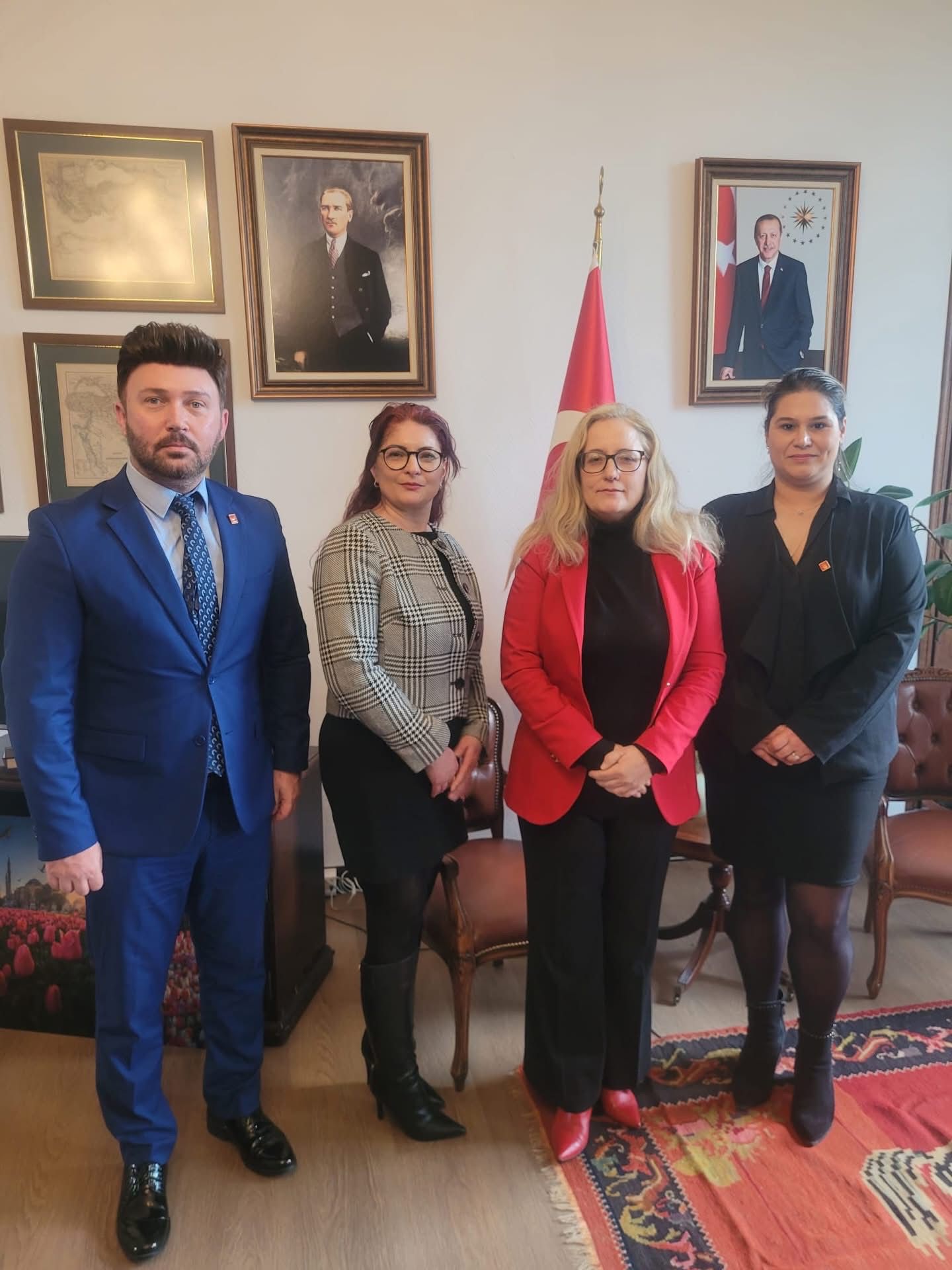 CHP Hollanda Birliği’nden Lahey Büyükelçiliği’ne Ziyaret